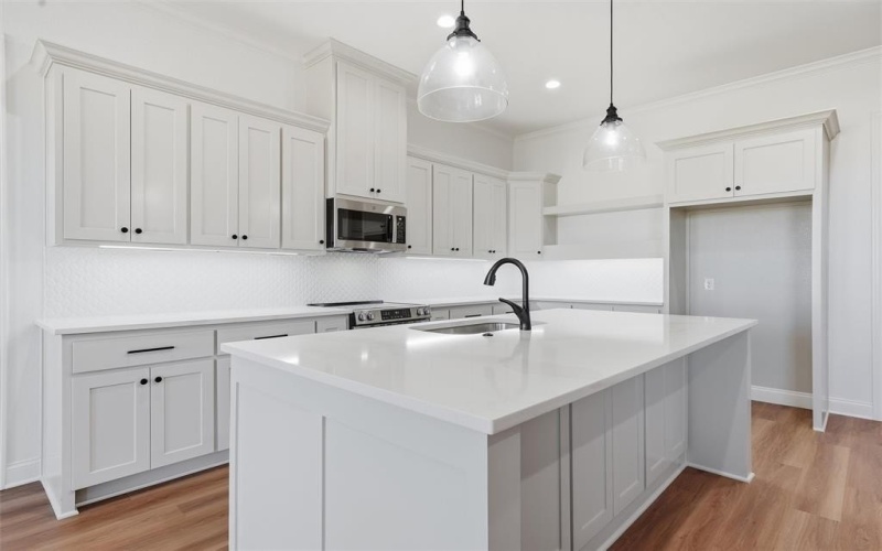 1316 Promised Land Road, Hewitt, TX 76643, 4 Bedrooms Bedrooms, ,3 BathroomsBathrooms,Residential,For Sale,1316 Promised Land Road,0,21194273