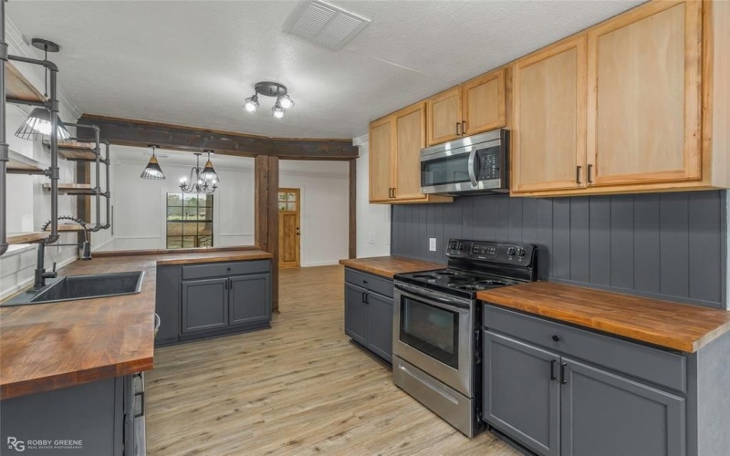 16242 Highway 157, Benton, LA 71006, 3 Bedrooms Bedrooms, ,1 BathroomBathrooms,Residential,For Sale,16242 Highway 157,0,21194441