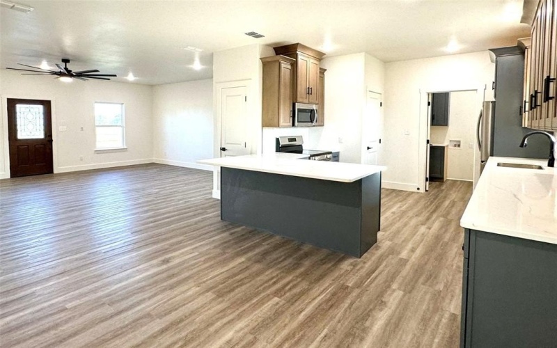 709 Harris Street, Cisco, TX 76437, 3 Habitaciones Habitaciones , ,2 BañosBaños,Residential,En Venta,709 Harris Street,0,20675588