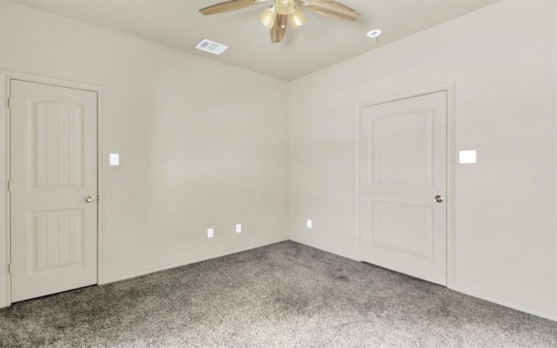 2923 E Pepperidge Drive, Lancaster, TX 75134, 3 Bedrooms Bedrooms, ,2 BathroomsBathrooms,Residential,For Sale,2923 E Pepperidge Drive,0,21194486