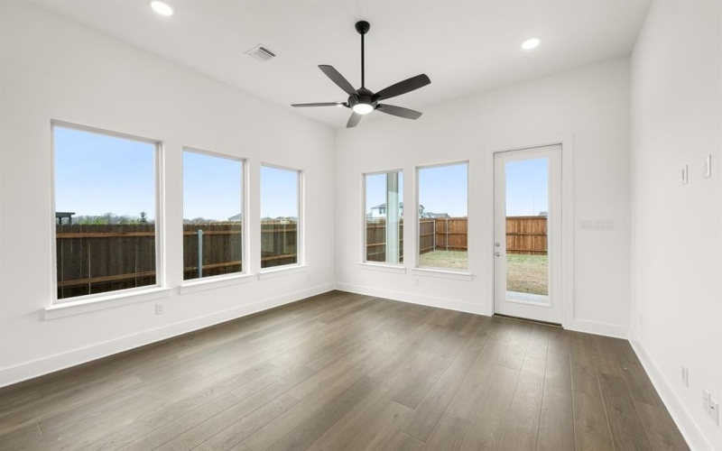 7424 Autumn Hill Drive, Denton, TX 76249, 3 Habitaciones Habitaciones , ,2 BañosBaños,Residential,En Venta,7424 Autumn Hill Drive,0,21194755