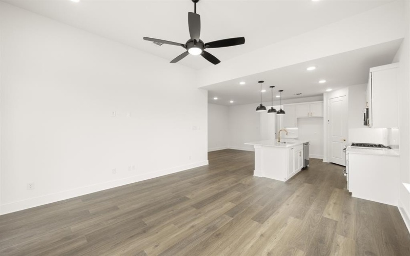 7424 Autumn Hill Drive, Denton, TX 76249, 3 Habitaciones Habitaciones , ,2 BañosBaños,Residential,En Venta,7424 Autumn Hill Drive,0,21194755