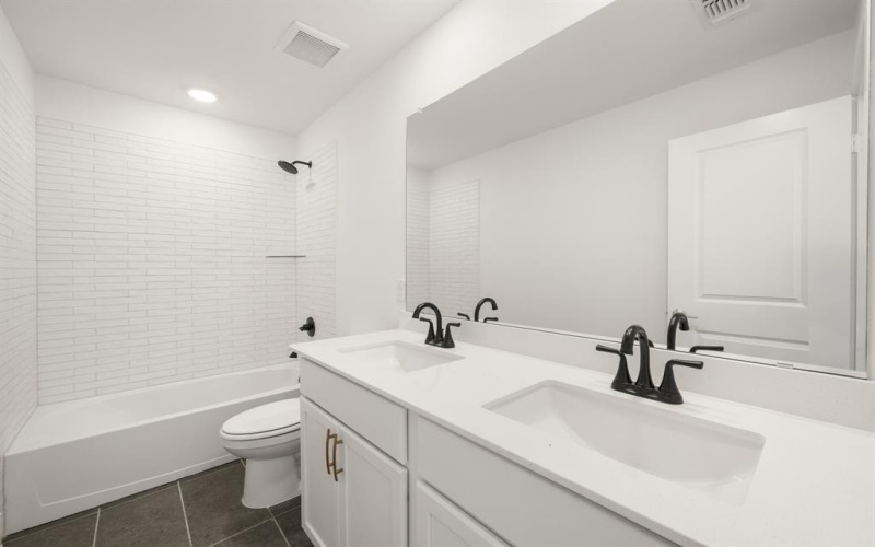 7424 Autumn Hill Drive, Denton, TX 76249, 3 Habitaciones Habitaciones , ,2 BañosBaños,Residential,En Venta,7424 Autumn Hill Drive,0,21194755