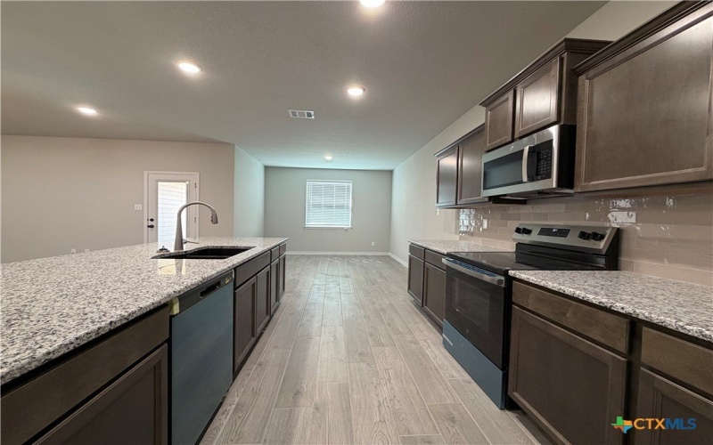 3008 Seeker Street, Killeen, TX 76549, 5 Bedrooms Bedrooms, ,2 BathroomsBathrooms,Residential,For Sale,3008 Seeker Street,0,605677