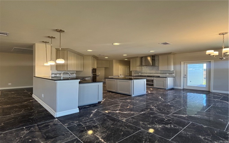 114 Guadalupe Palm Circle, Corpus Christi, TX 78414, 4 Bedrooms Bedrooms, ,2 BathroomsBathrooms,Residential,For Sale,114 Guadalupe Palm Circle,0,472538