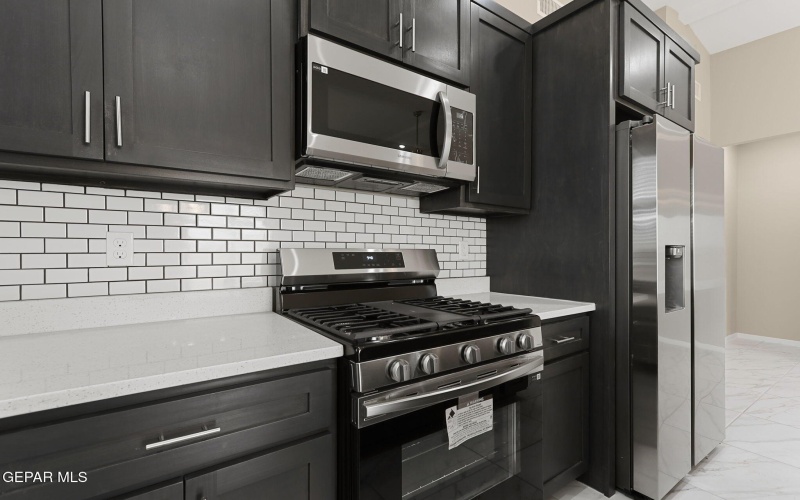 666 E Davi's Greenwood Court E, Vinton, TX 79821, 3 Bedrooms Bedrooms, ,2 BathroomsBathrooms,Residential,For Sale,666 E Davi's Greenwood Court E,0,939253