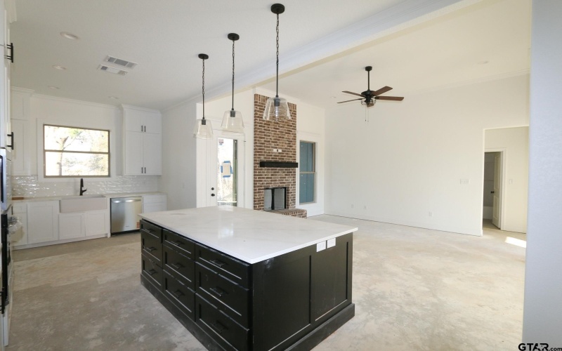 11786 Jayden Lane, Tyler, TX 75703, 3 Bedrooms Bedrooms, ,2 BathroomsBathrooms,Residential,For Sale,11786 Jayden Lane,0,26002972