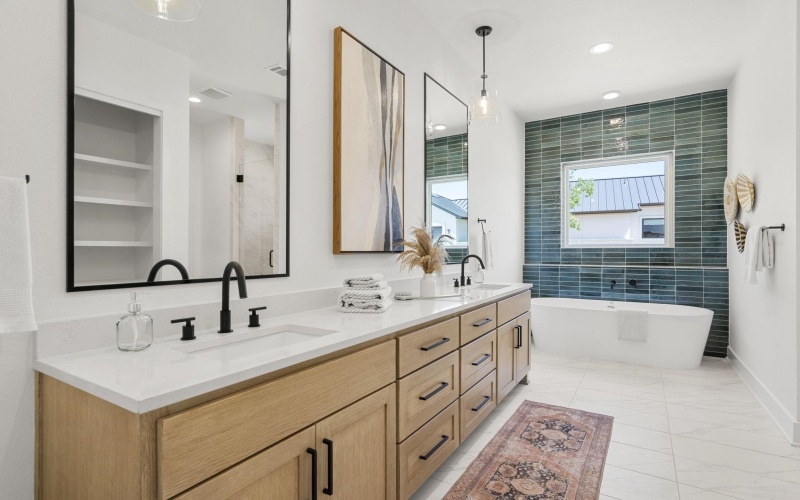 604 Paintbrush, Horseshoe Bay, TX 78657, 4 Bedrooms Bedrooms, ,3 BathroomsBathrooms,Residential,For Sale,604 Paintbrush,0,176756