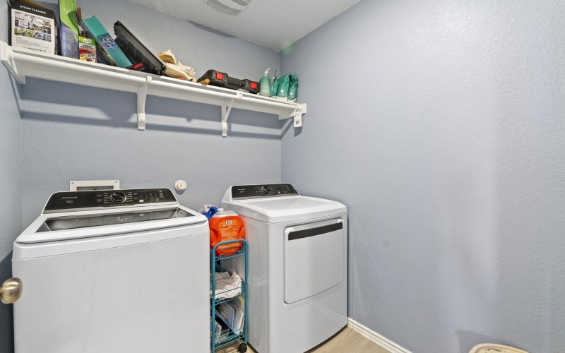 320 Bertram Oaks Drive, Bertram, TX 78605, 4 Bedrooms Bedrooms, ,2 BathroomsBathrooms,Residential,For Sale,320 Bertram Oaks Drive,0,176759