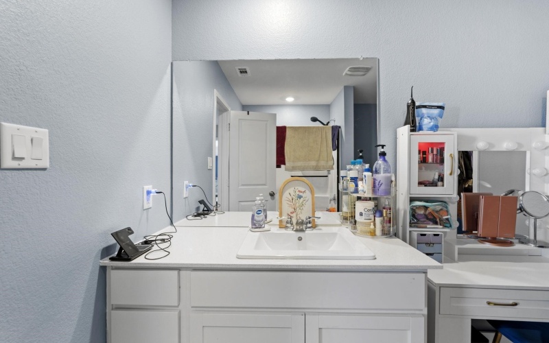 320 Bertram Oaks Drive, Bertram, TX 78605, 4 Bedrooms Bedrooms, ,2 BathroomsBathrooms,Residential,For Sale,320 Bertram Oaks Drive,0,176759