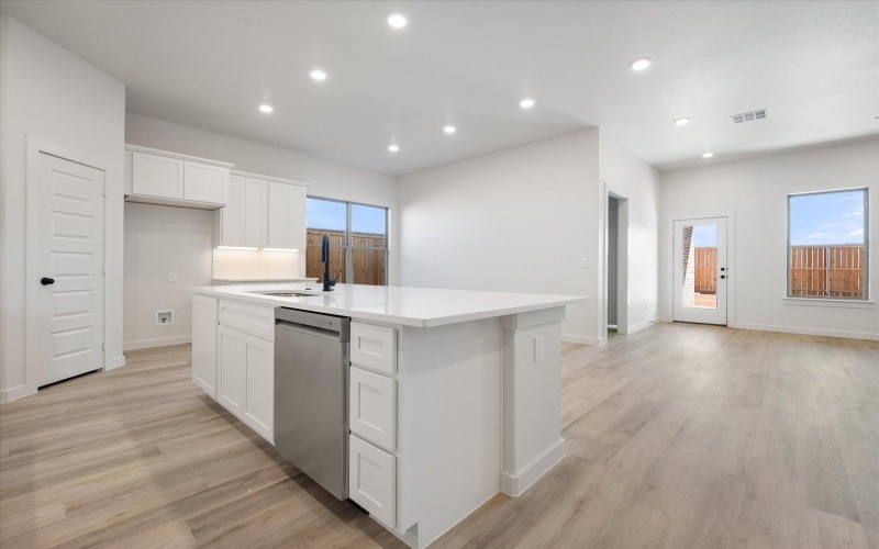 2912 Sunflower Avenue, Wolfforth, TX 79382, 4 Bedrooms Bedrooms, ,3 BathroomsBathrooms,Residential,For Sale,2912 Sunflower Avenue,0,202602769