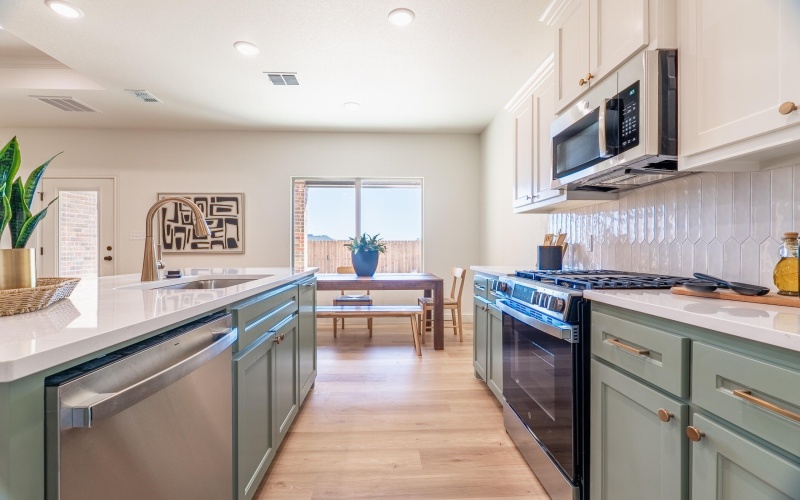 705 E 14th Street, Wolfforth, TX 79382, 4 Bedrooms Bedrooms, ,2 BathroomsBathrooms,Residential,For Sale,705 E 14th Street,0,202602783