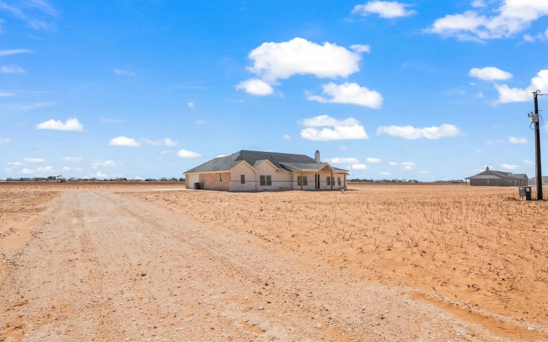 5513 County Road 6100, Lubbock, TX 79415, 3 Bedrooms Bedrooms, ,2 BathroomsBathrooms,Residential,For Sale,5513 County Road 6100,0,202602803