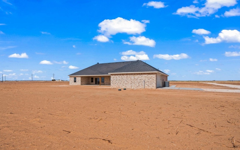 5513 County Road 6100, Lubbock, TX 79415, 3 Bedrooms Bedrooms, ,2 BathroomsBathrooms,Residential,For Sale,5513 County Road 6100,0,202602803
