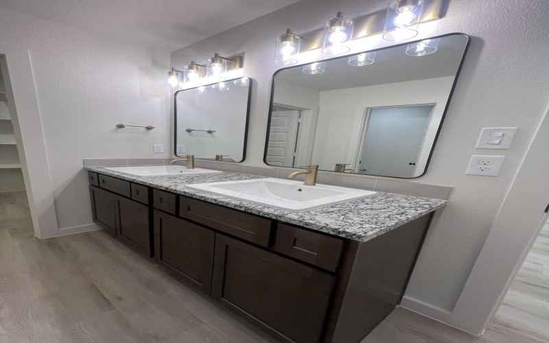 13815 Gary Avenue, Lubbock, TX 79423, 4 Habitaciones Habitaciones , ,2 BañosBaños,Residential,En Venta,13815 Gary Avenue,0,202602810