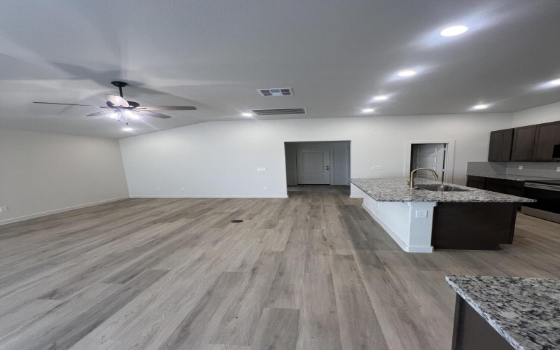 13815 Gary Avenue, Lubbock, TX 79423, 4 Habitaciones Habitaciones , ,2 BañosBaños,Residential,En Venta,13815 Gary Avenue,0,202602810