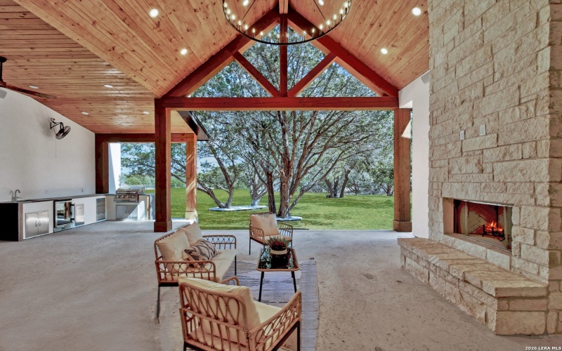 701 Highland Meadows, Bandera, TX 78003, 4 Habitaciones Habitaciones , ,3 BañosBaños,Residential,En Venta,701 Highland Meadows,0,1945321