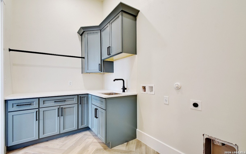 701 Highland Meadows, Bandera, TX 78003, 4 Habitaciones Habitaciones , ,3 BañosBaños,Residential,En Venta,701 Highland Meadows,0,1945321