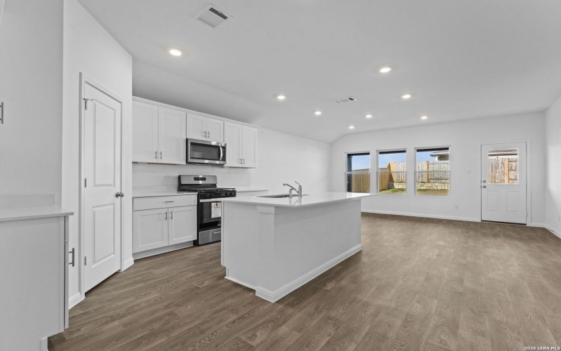 265 Denali, Kyle, TX 78640, 4 Habitaciones Habitaciones , ,2 BañosBaños,Residential,En Venta,265 Denali,0,1945447