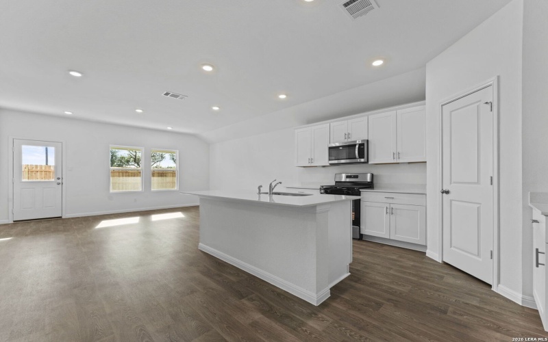 368 Denali, Kyle, TX 78640, 4 Habitaciones Habitaciones , ,2 BañosBaños,Residential,En Venta,368 Denali,0,1945457