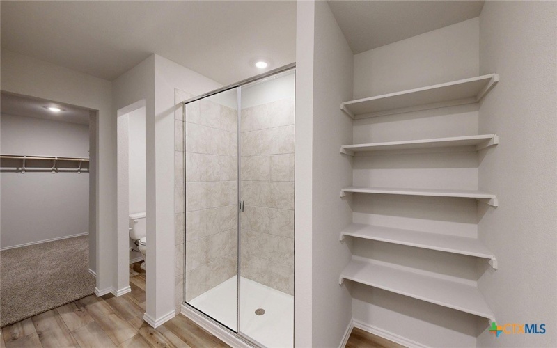 329 Dobson Drive, Killeen, TX 76549, 4 Habitaciones Habitaciones , ,2 BañosBaños,Residential,En Venta,329 Dobson Drive,0,606024