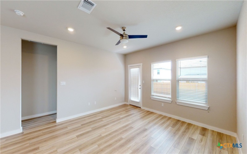 333 Dobson Drive, Killeen, TX 76549, 3 Habitaciones Habitaciones , ,2 BañosBaños,Residential,En Venta,333 Dobson Drive,0,606032