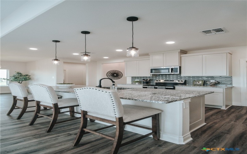 321 Whitetail Lane, Victoria, TX 77905, 3 Habitaciones Habitaciones , ,3 BañosBaños,Residential,En Venta,321 Whitetail Lane,0,606059