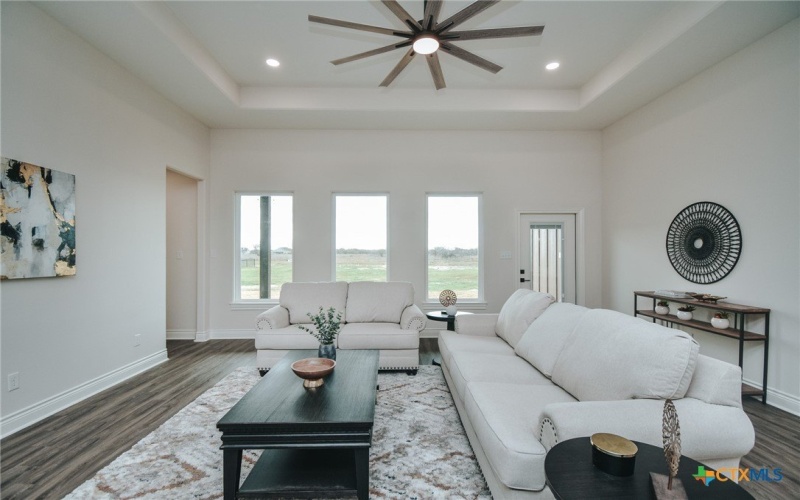 321 Whitetail Lane, Victoria, TX 77905, 3 Habitaciones Habitaciones , ,3 BañosBaños,Residential,En Venta,321 Whitetail Lane,0,606059