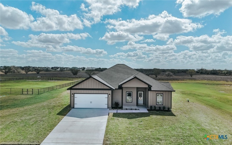 321 Whitetail Lane, Victoria, TX 77905, 3 Habitaciones Habitaciones , ,3 BañosBaños,Residential,En Venta,321 Whitetail Lane,0,606059