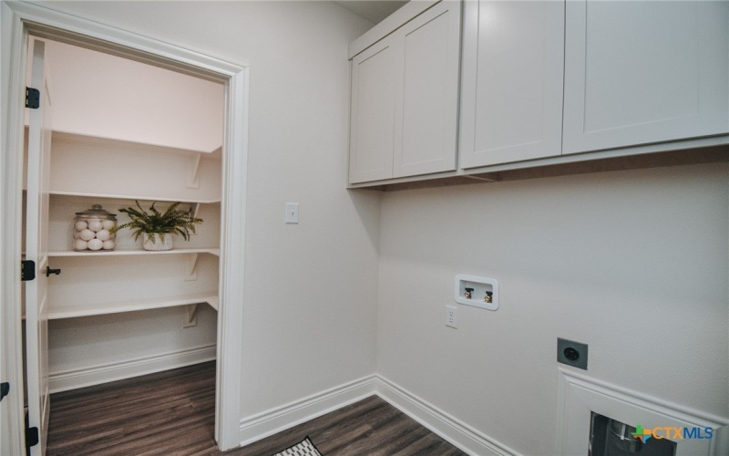 321 Whitetail Lane, Victoria, TX 77905, 3 Habitaciones Habitaciones , ,3 BañosBaños,Residential,En Venta,321 Whitetail Lane,0,606059