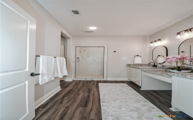 321 Whitetail Lane, Victoria, TX 77905, 3 Habitaciones Habitaciones , ,3 BañosBaños,Residential,En Venta,321 Whitetail Lane,0,606059