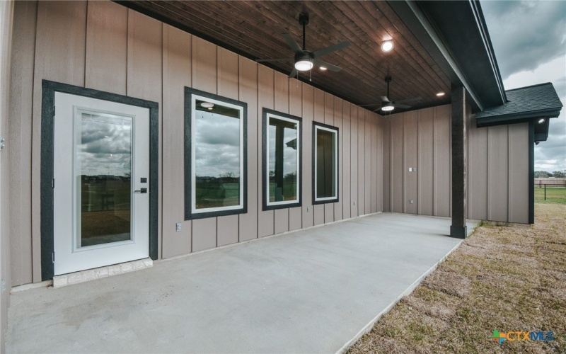 321 Whitetail Lane, Victoria, TX 77905, 3 Habitaciones Habitaciones , ,3 BañosBaños,Residential,En Venta,321 Whitetail Lane,0,606059