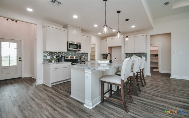 321 Whitetail Lane, Victoria, TX 77905, 3 Habitaciones Habitaciones , ,3 BañosBaños,Residential,En Venta,321 Whitetail Lane,0,606059