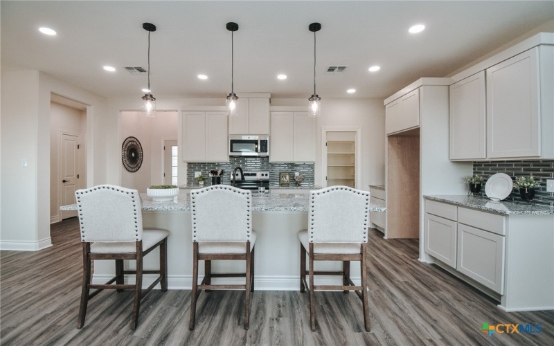 321 Whitetail Lane, Victoria, TX 77905, 3 Habitaciones Habitaciones , ,3 BañosBaños,Residential,En Venta,321 Whitetail Lane,0,606059