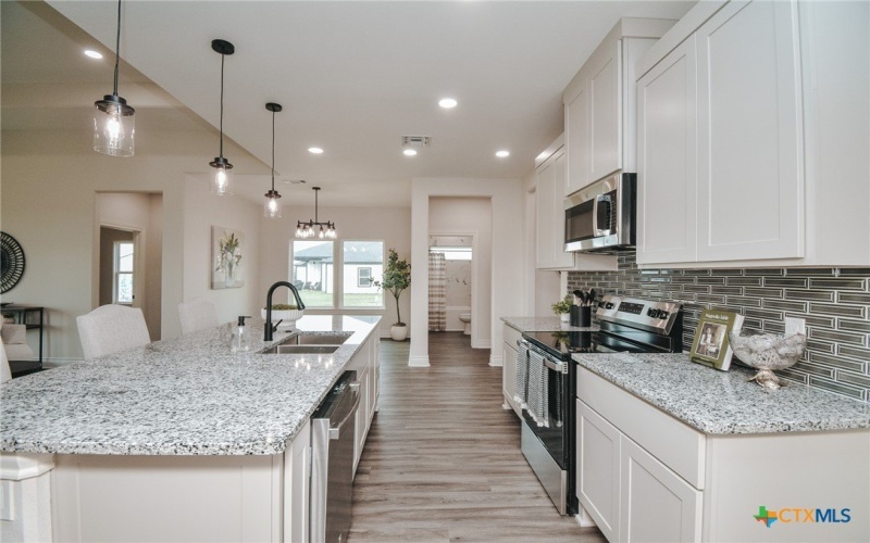 321 Whitetail Lane, Victoria, TX 77905, 3 Habitaciones Habitaciones , ,3 BañosBaños,Residential,En Venta,321 Whitetail Lane,0,606059