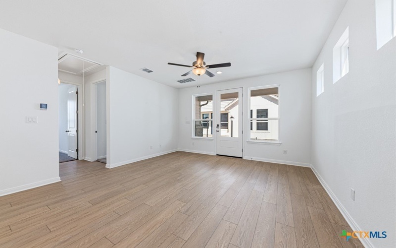 2150 Hofstaat unit: 77, New Braunfels, TX 78130, 2 Habitaciones Habitaciones , ,2 BañosBaños,Residential,En Venta,2150 Hofstaat unit: 77,0,606108