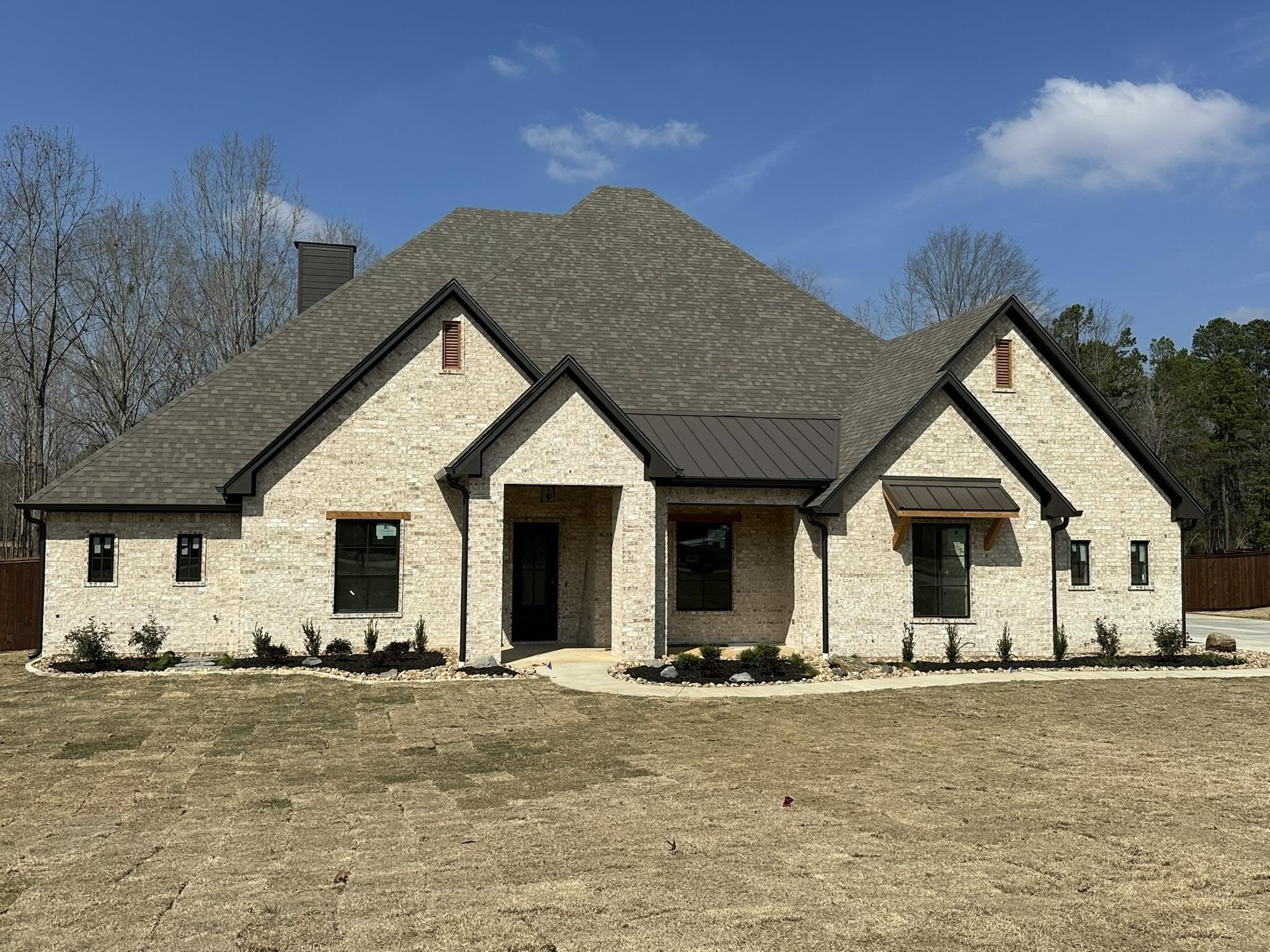 205 Thorn Briar Trail, Longview, TX 75602, 4 Bedrooms Bedrooms, ,3 BathroomsBathrooms,Residential,For Sale,205 Thorn Briar Trail,0,20261532