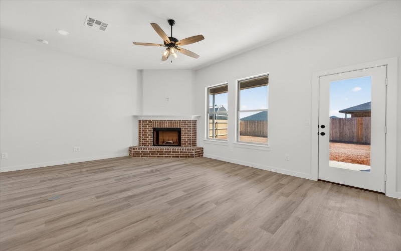 809 E 30th Street, Wolfforth, TX 79382, 3 Habitaciones Habitaciones , ,2 BañosBaños,Residential,En Venta,809 E 30th Street,0,202602829