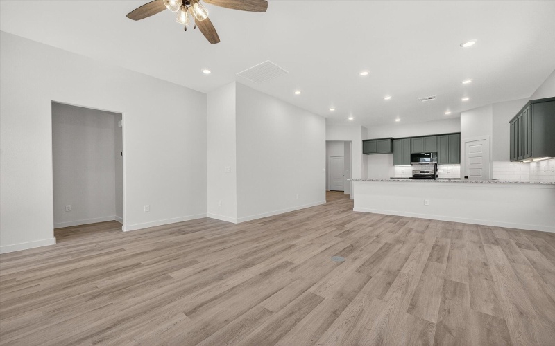 809 E 30th Street, Wolfforth, TX 79382, 3 Habitaciones Habitaciones , ,2 BañosBaños,Residential,En Venta,809 E 30th Street,0,202602829