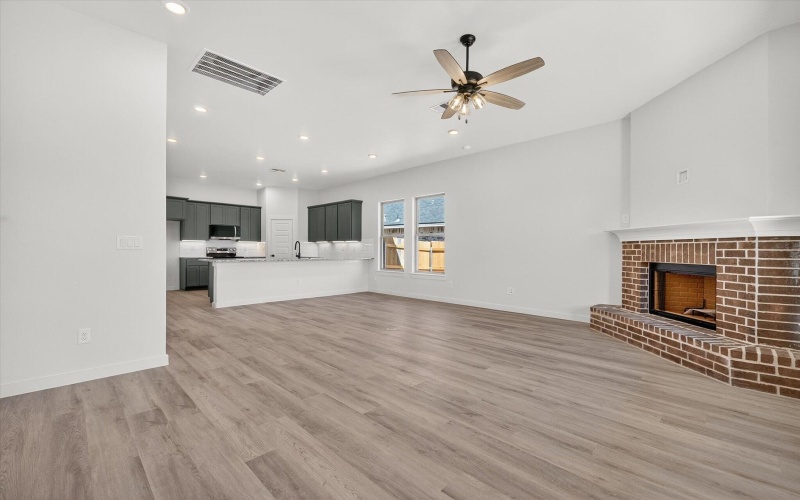 809 E 30th Street, Wolfforth, TX 79382, 3 Habitaciones Habitaciones , ,2 BañosBaños,Residential,En Venta,809 E 30th Street,0,202602829