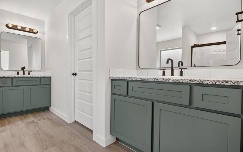 809 E 30th Street, Wolfforth, TX 79382, 3 Habitaciones Habitaciones , ,2 BañosBaños,Residential,En Venta,809 E 30th Street,0,202602829