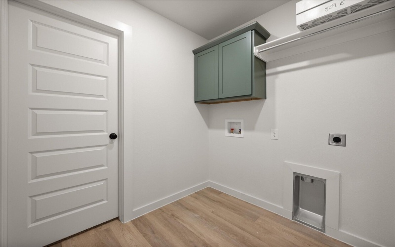 809 E 30th Street, Wolfforth, TX 79382, 3 Habitaciones Habitaciones , ,2 BañosBaños,Residential,En Venta,809 E 30th Street,0,202602829