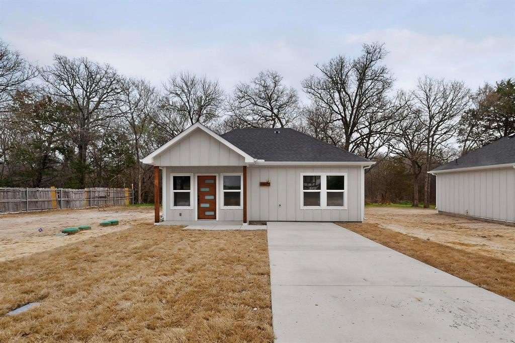 114 Garner Drive, Mabank, TX 75156, 1 Bedroom Bedrooms, ,1 BathroomBathrooms,Residential,For Sale,114 Garner Drive,0,21135998