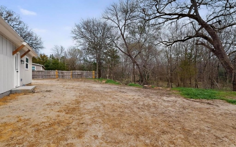 114 Garner Drive, Mabank, TX 75156, 1 Bedroom Bedrooms, ,1 BathroomBathrooms,Residential,For Sale,114 Garner Drive,0,21135998