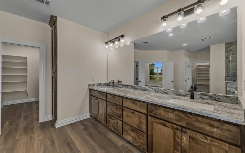 600 Samantha Circle, Ector, TX 75439, 3 Bedrooms Bedrooms, ,2 BathroomsBathrooms,Residential,For Sale,600 Samantha Circle,0,21188177