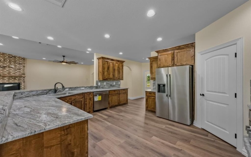 600 Samantha Circle, Ector, TX 75439, 3 Bedrooms Bedrooms, ,2 BathroomsBathrooms,Residential,For Sale,600 Samantha Circle,0,21188177