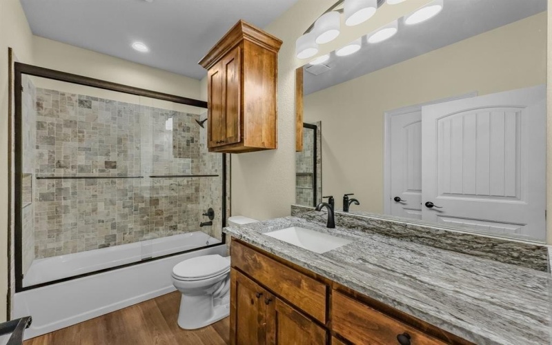 600 Samantha Circle, Ector, TX 75439, 3 Bedrooms Bedrooms, ,2 BathroomsBathrooms,Residential,For Sale,600 Samantha Circle,0,21188177