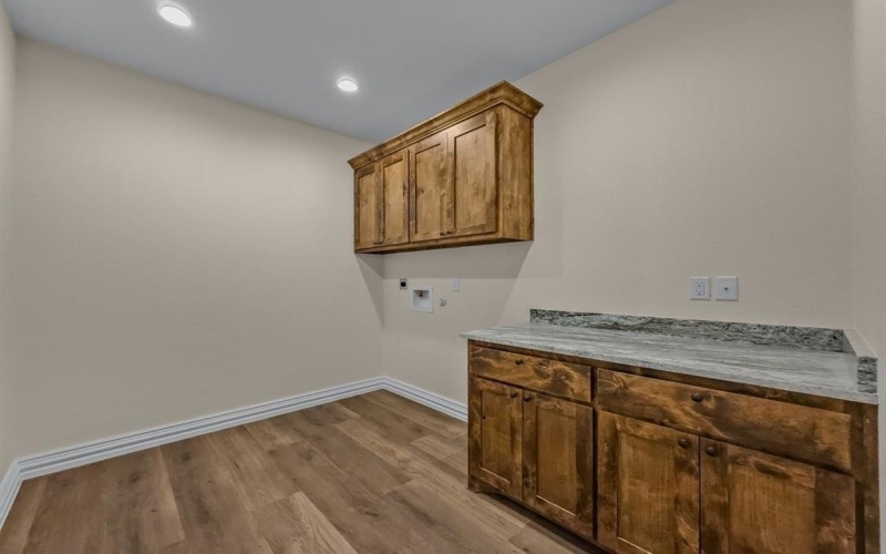 600 Samantha Circle, Ector, TX 75439, 3 Bedrooms Bedrooms, ,2 BathroomsBathrooms,Residential,For Sale,600 Samantha Circle,0,21188177