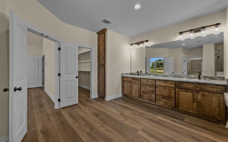 600 Samantha Circle, Ector, TX 75439, 3 Bedrooms Bedrooms, ,2 BathroomsBathrooms,Residential,For Sale,600 Samantha Circle,0,21188177