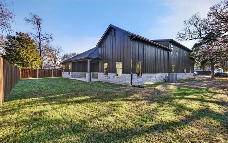114 Castlewood Road, Enchanted Oaks, TX 75156, 4 Habitaciones Habitaciones , ,3 BañosBaños,Residential,En Venta,114 Castlewood Road,0,21192010
